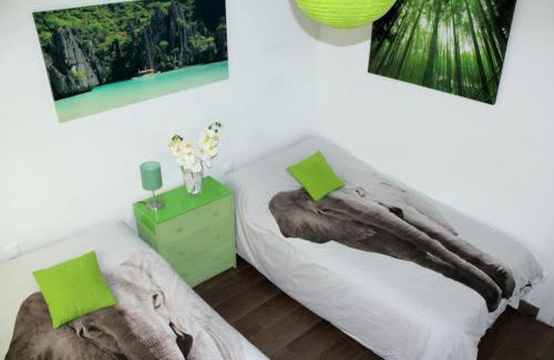 Collblanc y La Torrassa Apartment | Natura Fira Barcelona