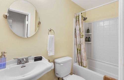Racquet Club West House | Natural Desert Elegance - A Ryson Property