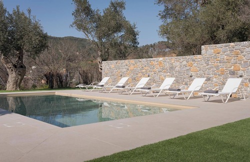 Skiathos Villa | Nature Retreat Skiathos Villa, Bill & John Skiathos