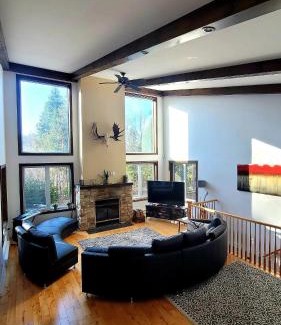Sainte-Beatrix Ski Chalet | Naturo Sauna and Spa