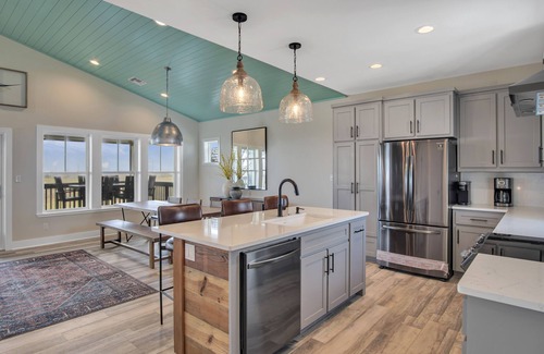 Port Aransas House | Naut Today | New Coastal Home, Views, Shared Pool