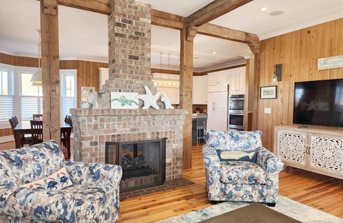 Pawleys Island House | Nauti Time - Pawleys, Gorgeous Remodel with Private Pool