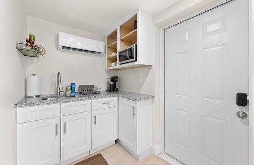 Clearwater House | Nautical Bliss on Nicholson Unit B