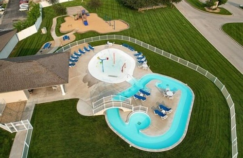Osage Beach Condo | Nautical-Inspired Lakefront Unit w/Awesome Views