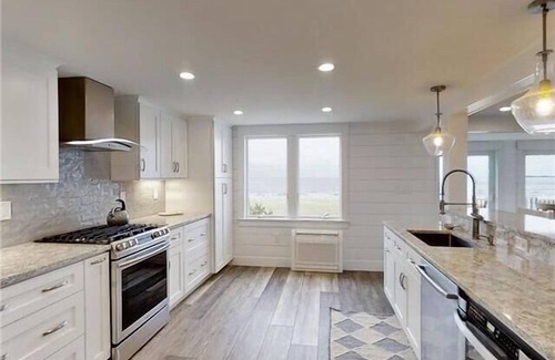 Ocean Park House | Nautical Point by Bayley Vacation Rentals