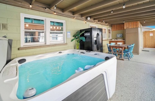 Laguna Beach Estates House | Nautical Rose: Private Pool, Hot Tub, Fire Pit,16+