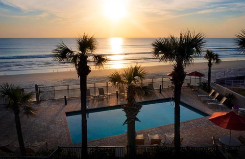 Daytona Beach Hotel | Nautilus Inn - Daytona Beach