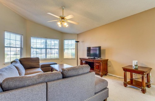 Navarre House | Navarre Vacation Rental Home about 4 Mi to Beach!
