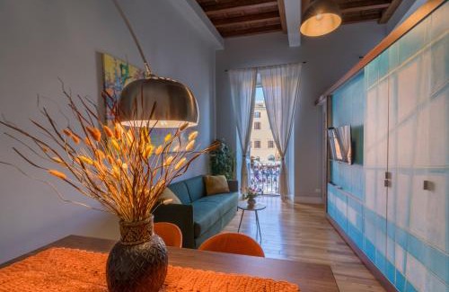 Rione VI Parione Apartment | Navona Charming Balcony