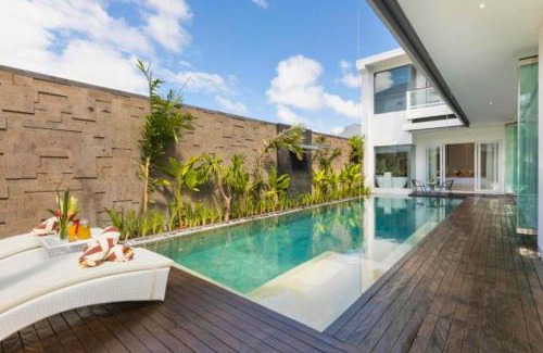 Dewi Sri Villa | Nayana 4 BR Private Pool Villa ZN222