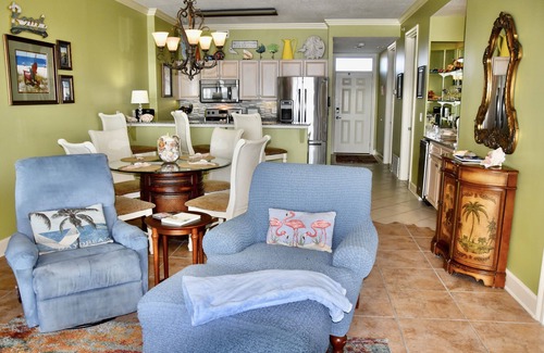 Orange Beach Condo | nBest views in OBA.Large unit with 2 King Suites
