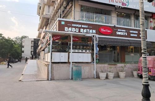 Greater Noida Apartment | NBstays