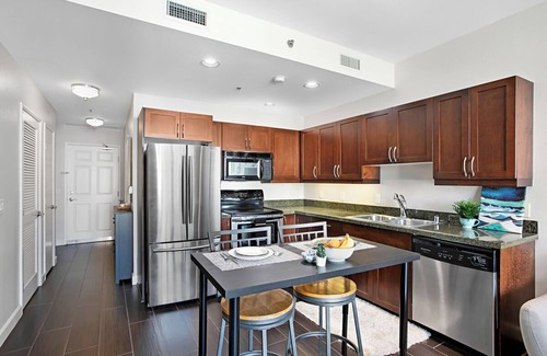 East Village Condo | nCity Suite High-rise Views Parking Private Balcony