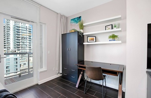 East Village Condo | nCity Suite High-rise Views Parking Private Balcony