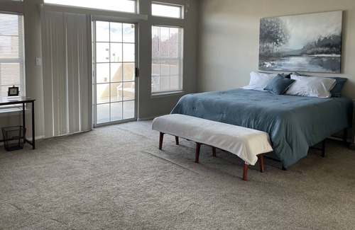 Northeast Heights House | NE Heights Home! Mountain and city Views!