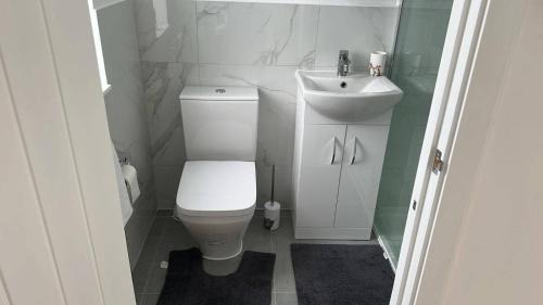 Weymouth House | Near Beach - Sleeps 3 - Central - Sea View