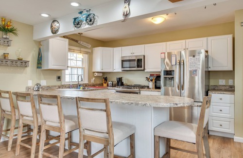 Hampton Cottage | Near Beaches & Waterfront Dining: Home in Hampton!