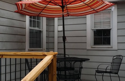 Pendleton Apartment | Near Clemson! Lofted Apartment, within walking distance of Historic Pendleton