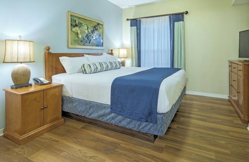 Kissimmee Resort | Near Disney 1 BR Condo w/Mini Kitchen, Sleeper Sofa & Resort Pools