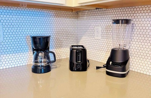 Florida Central Atlantic Coast Apartment | Near Disney, King Bed, Pet-Friendly Full Amenities