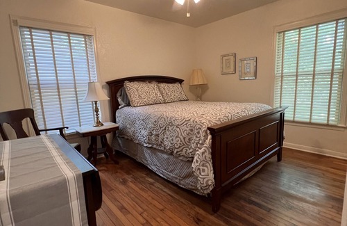 Cherrywood House | Near Downtown Austin with UT Sports Venues and 40 Acres within Walking Distance.