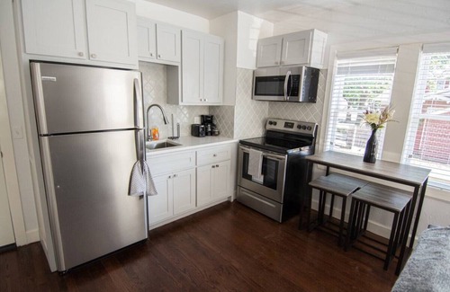 Mesta Park Apartment | ★ Near Downtown District ★ Historic ★ Walkable80 ★
