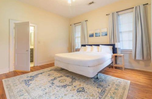 Columbus House | Near Downtown Parks & Museum - Midtown Two-Units