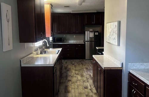 Ellendale House | Near Downtown, Shelby Parks Farm - Haddington Home