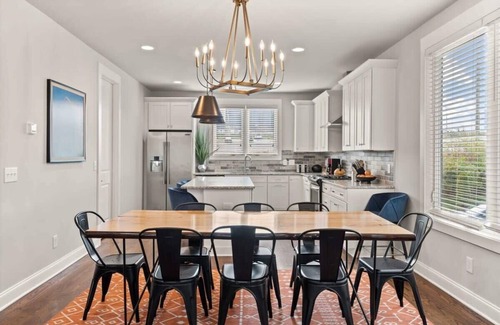 South Nashville House | Near Dwntn | Rec Room | Geodis Park