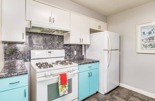 Southeast Pensacola House | Near EVERYTHING House New Discounts for longer stays