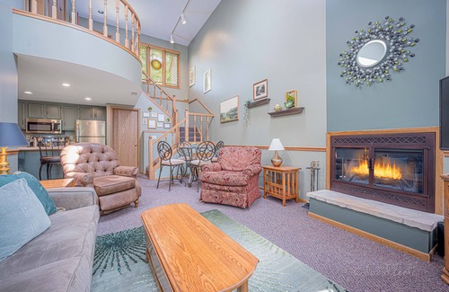 The Galena Territory House | Near golf courses and amenities!
