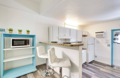 Downtown Hollywood Cottage | Near Haulover Park: Hollywood Cottage w/Yard!