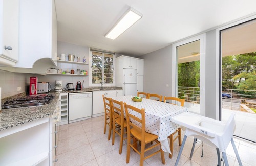 Alcudia Ski Chalet | Near lake, beach and town centre - Casa Can Francesc