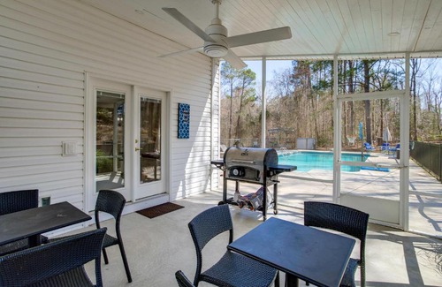 Chapin House | Near Lake Murray Family Getaway with Screened Porch
