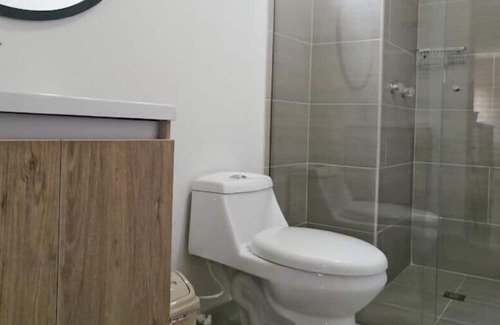 La America Apartment | Near Laureles/1 Queensized bed+1sofabed Sta Monica