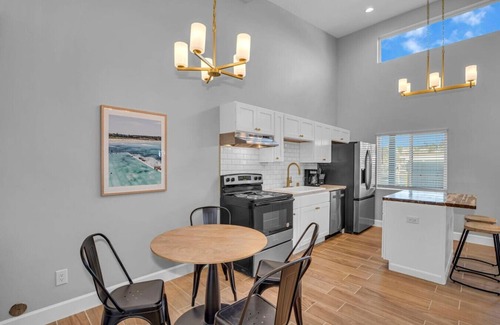 Vista Apartment | Near Legoland & Beaches | Prime Vista Vacation