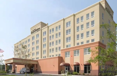 Carteret Apartment | Near NYC Welcoming Double Suite Sleeps 4 Prime Location