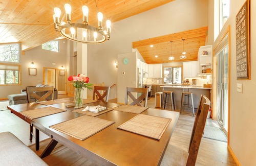 Truckee House | Near Ski Resorts & Trails: Truckee Home w/Hot Tub