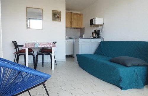 Frontignan Apartment | Near the port and the beach