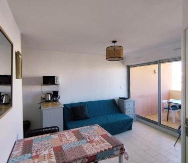 Frontignan Apartment | Near the port and the beach