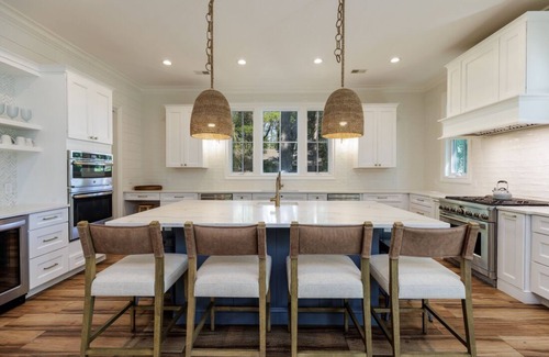 Sea Pines House | Nearly New Sea Pines Beach Home - Great Location 2 Min Walk to Sea Pines Beach