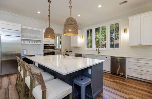 Sea Pines House | Nearly New Sea Pines Beach Home - Great Location 2 Min Walk to Sea Pines Beach