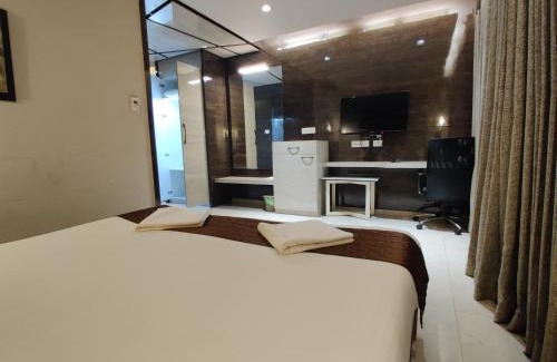 Town Hall Hotel | Neermala Residency