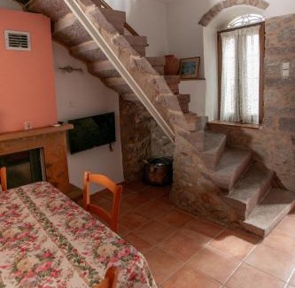 Agios Georgios Sykousis Apartment | Nefeli House Agios Georgios Sykousis Chios