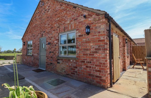 West Heslerton House | NELL'S COTTAGE, pet friendly, character holiday cottage in Rillington
