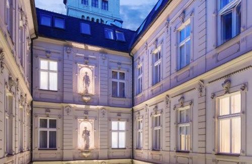Nepszinhaz negyed Hotel | Nemzeti Hotel Budapest - MGallery Collection
