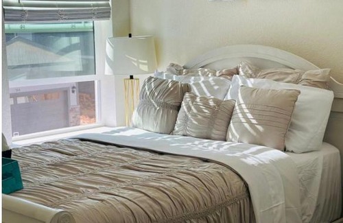 Aurora House | Nene’s Bnb