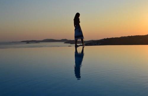 Paraga House | NERAMAR Ensuite Room & Swimming Pool