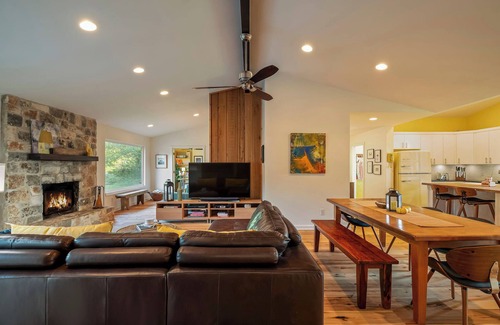 West Oak Hill House | Nestled In Nature Compound - Pet-Friendly, Acreage