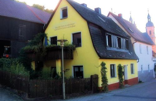 Goessweinstein House | NEU! Ferienhaus am Klostergarten Gössweinstein